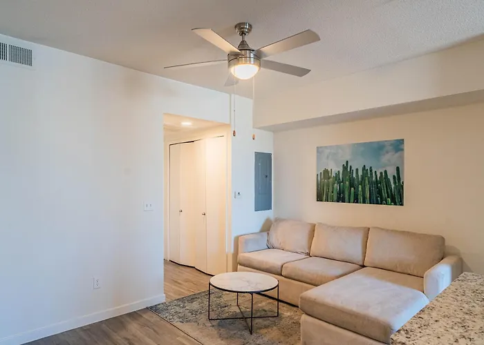 Stylish Studio-1br 1ba, Pool, Gym, Free Parking, Game Room, Ev