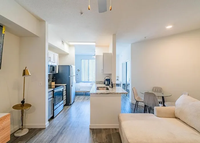Apartment Stylish Studio-1br 1ba, Pool, Gym, Free Parking, Game Room, Ev